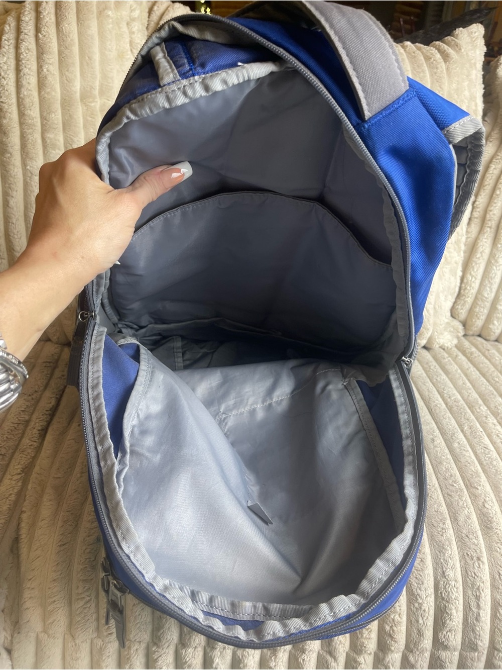 Under Armour Blue and Gray Backpack with White Logo - Picture 8 of 9